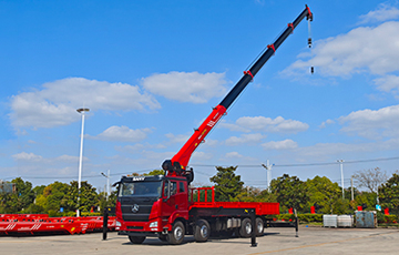 SPS40000Pro  Stiff Boom Crane